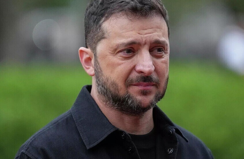 أكسيوس: زيلينسكي يوافق على التفاوض بشأن خطة ترامب للسلام في أوكرانيا