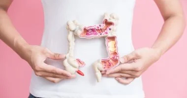 تظهر بعد تناول الطعام.. أعراض القولون العصبي