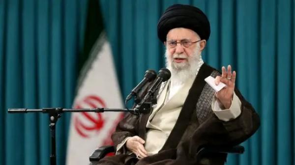 تحذيرات استخباراتية إيرانية من استهداف المرشد وإثارة الاضطرابات