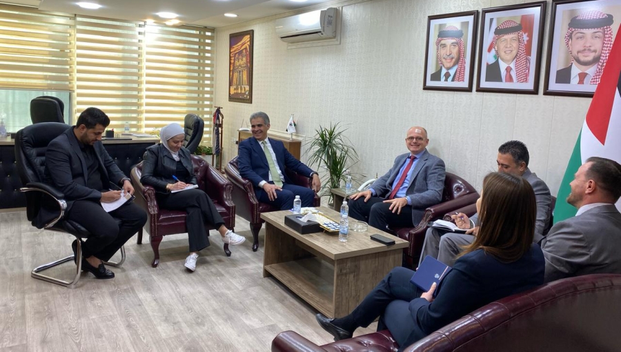 صناعة الأردن تبحث زيادة الصادرات إلى أوروبا