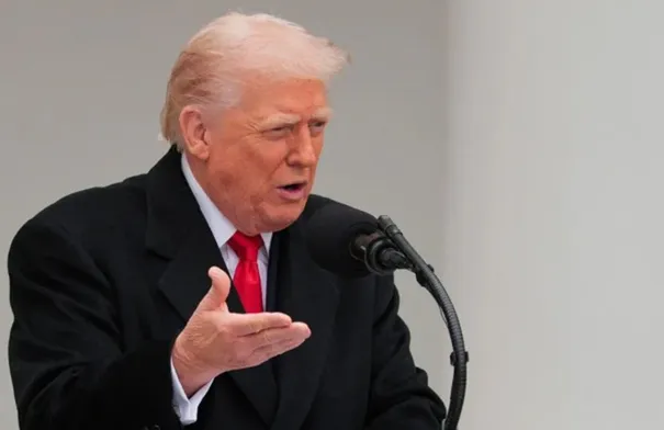 أول تعليق من ترامب بعد ما جرى بالقرب من البيت الأبيض