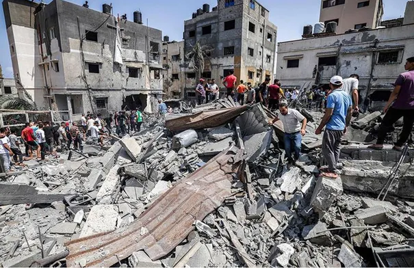 شهيد وإصابتان جراء قصف الاحتلال جنوبي قطاع غزة