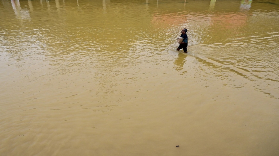 الفيضانات تواصل اجتياح العاصمة السريلانكية وارتفاع حصيلة قتلى إعصار ديتواه إلى 159