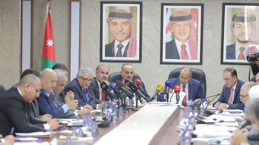 اللجنة المالية تناقش موازنات وزارة النقل وهيئاتها لعام 2026 وتعزيز كفاءة البنية التحتية والخدمات