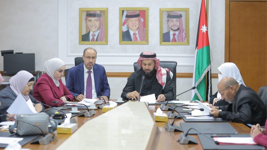 لجنة التربية النيابية تؤكد دعم المعلمين وتعزيز التعليم الميداني في الأردن