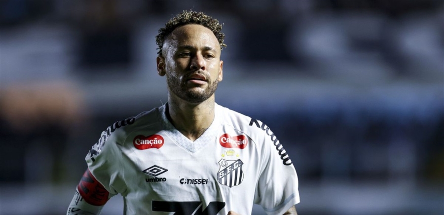 النجم البرازيلي بين الرهاب والأنظار… تفاصيل حياته الخاصة تعود للواجهة