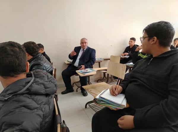 أمين عام شؤون التعليم المهني يتفقد مدارس بالعقبة