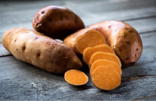 ماذا يحدث لمريض الكلى عند تناول البطاطا الحلوة؟