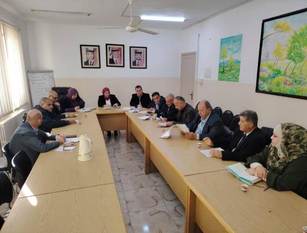الشطناوي تترأس اجتماعا لمجلس التطوير التربوي في بني كنانة