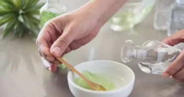 3 وصفات طبيعية لزيادة كثافة الشعر ووقف التساقط