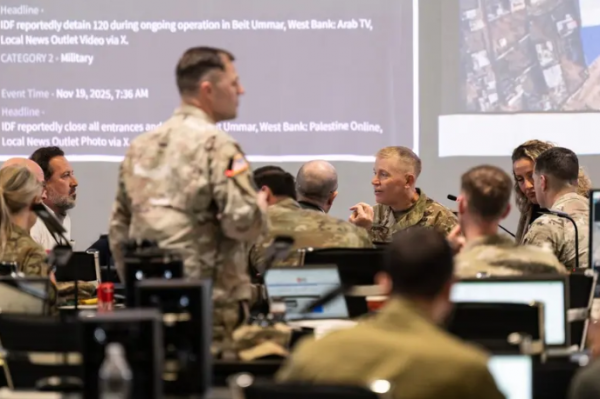 إسرائيل تتجسس على قاعدة عسكرية أمريكية