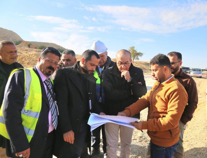 بالصور...وزير الأشغال يوجه بتسريع معالجة مواقع تأثرت بالسيول في الكرك