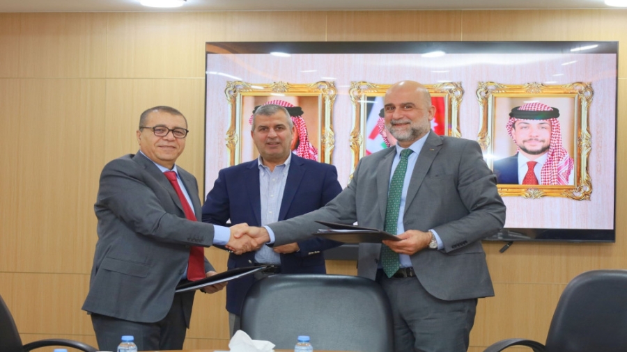 توقيع اتفاقية لتوليد 100 ميغاواط من الطاقة الشمسية