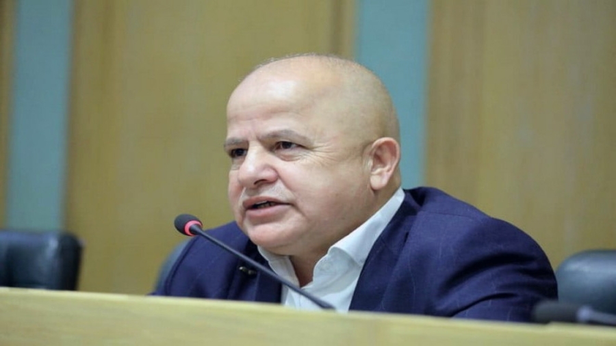 العوايشة يقارن بين رؤساء الحكومات ويعلق على أداء الرزاز والخصاونة