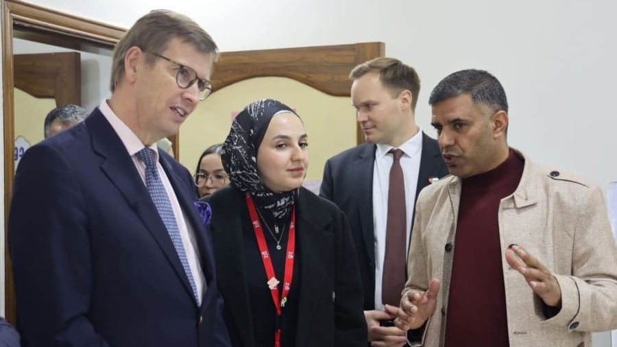 السفير الألماني يزور جمعية جبل زمزم للاطلاع على مشاريعها التنموية في المفرق