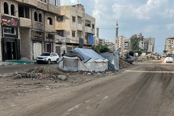 بسبب مماطلة الاحتلال.. أزمة الإيواء والسكن تتفاقم في قطاع غزة