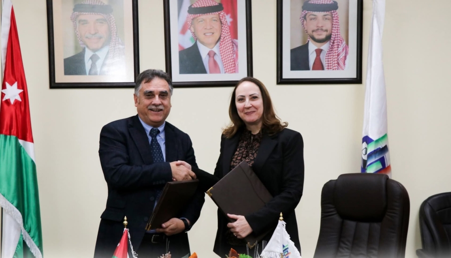 اتفاقية تعاون بين دائرة الإحصاءات ولجنة شؤون المرأة