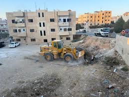 بلدية الكرك الكبرى تواصل تنفيذ أعمال ميدانية شاملة في عدة مناطق