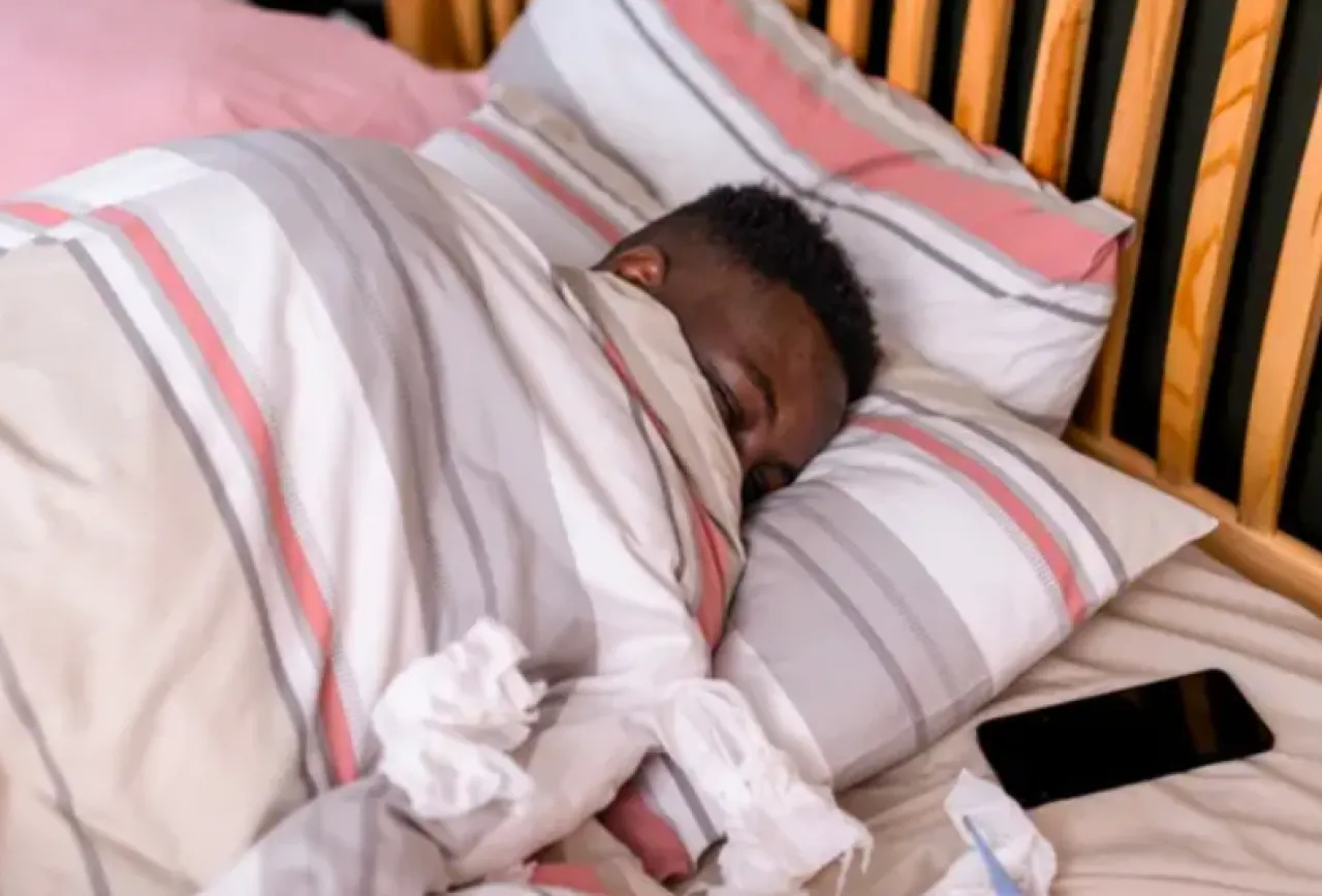 مسؤول أمني مصري: لا تصطحبوا هواتفكم لغرفة النوم ودورة المياه