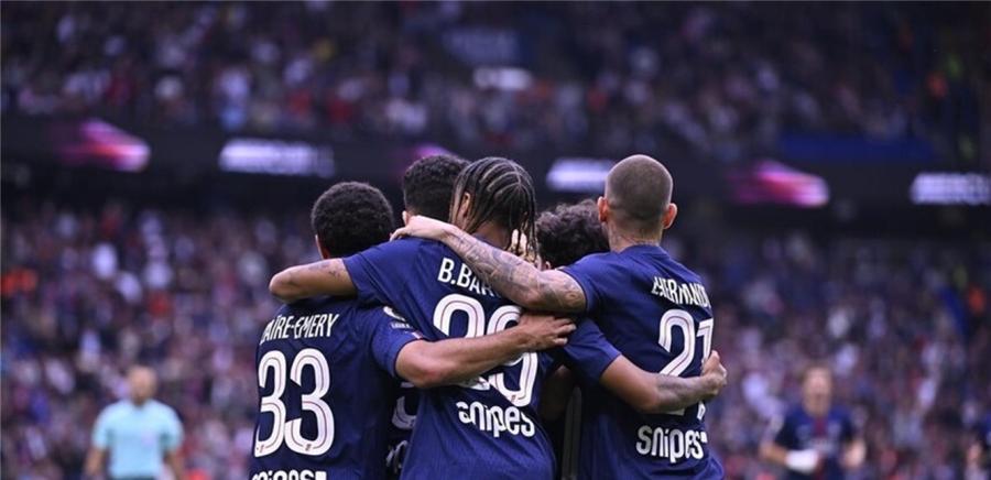 أزمة قوية بين ديمبيلي وباريس سان جيرمان