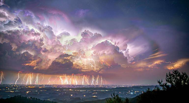 منطقة المتوسط تشهد أسبوعا من الاضطرابات الجوية