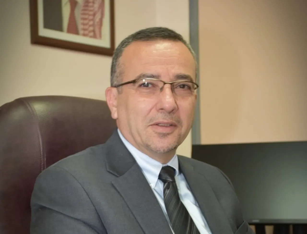 تجديد تعيين الدكتور حسان البلص مديرًا لمستشفى الملك المؤسس عبدالله الجامعي لعامين إضافيين