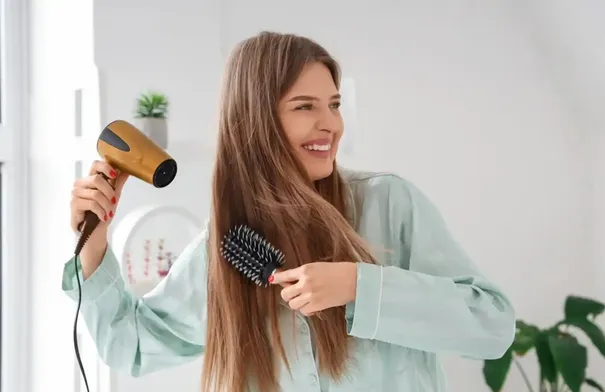 بخاخات تحمي الشعر الناعم من الحرارة