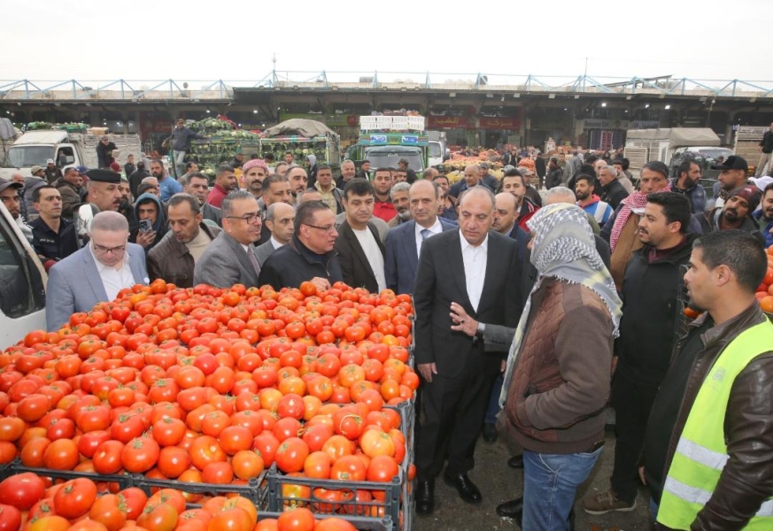 الشواربة يتفقد السوق المركزي للخضار والفواكة