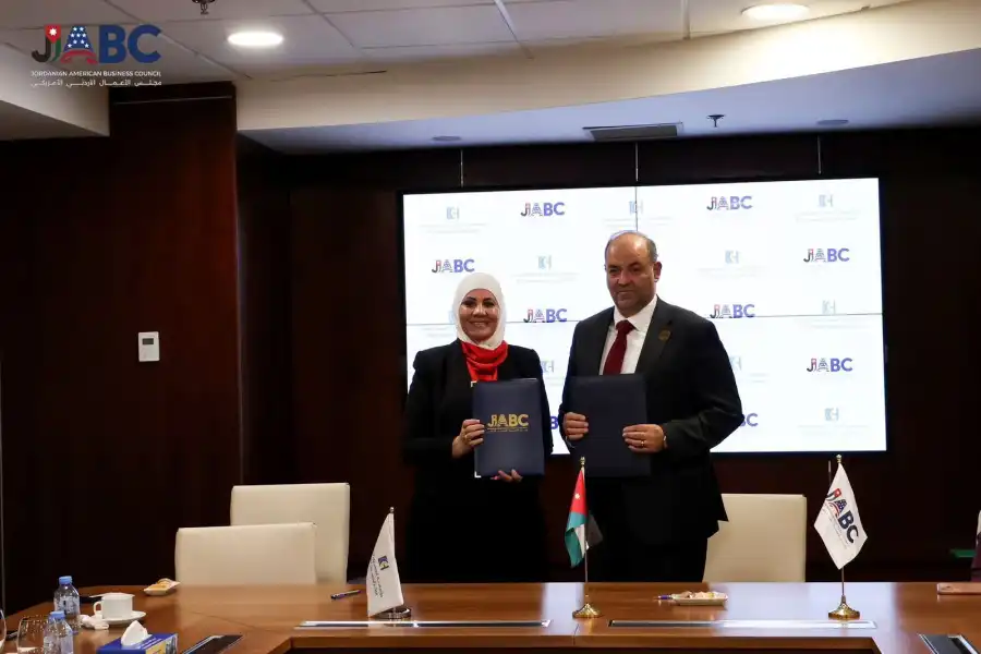 توقيع اتفاقية تعاون بين مجلس الأعمال الأردني الأمريكي ومركز الحسين للسرطان لدعم المبادرات المجتمعية والصحية