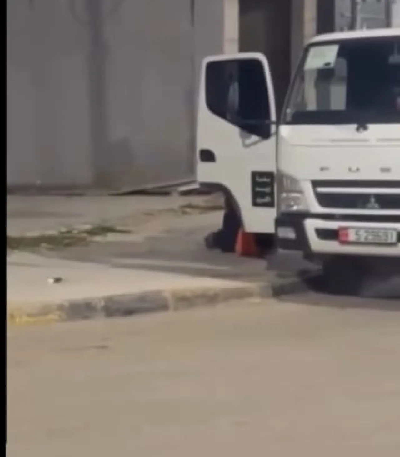 بلدية إربد تحيل موظفين إلى التحقيق بعد مشاجرة داخل العمل تُثير الجدل عبر التواصل الاجتماعي