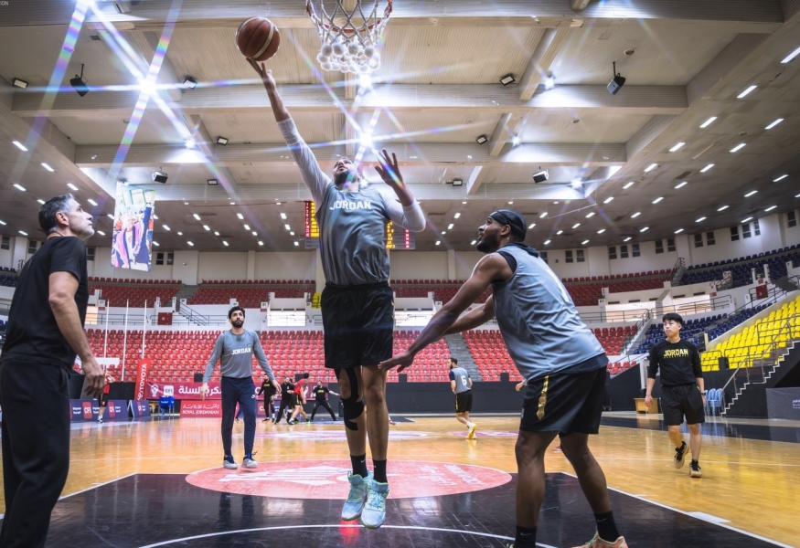 وفد المنتخب الوطني لكرة السلة يغادر إلى بيروت لخوض التصفيات الآسيوية المؤهلة لكأس العالم 2027
