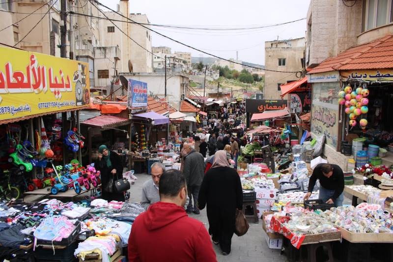 حملات رقابية مكثفة في عجلون لضبط الأسواق وحماية المستهلك مع رمضان